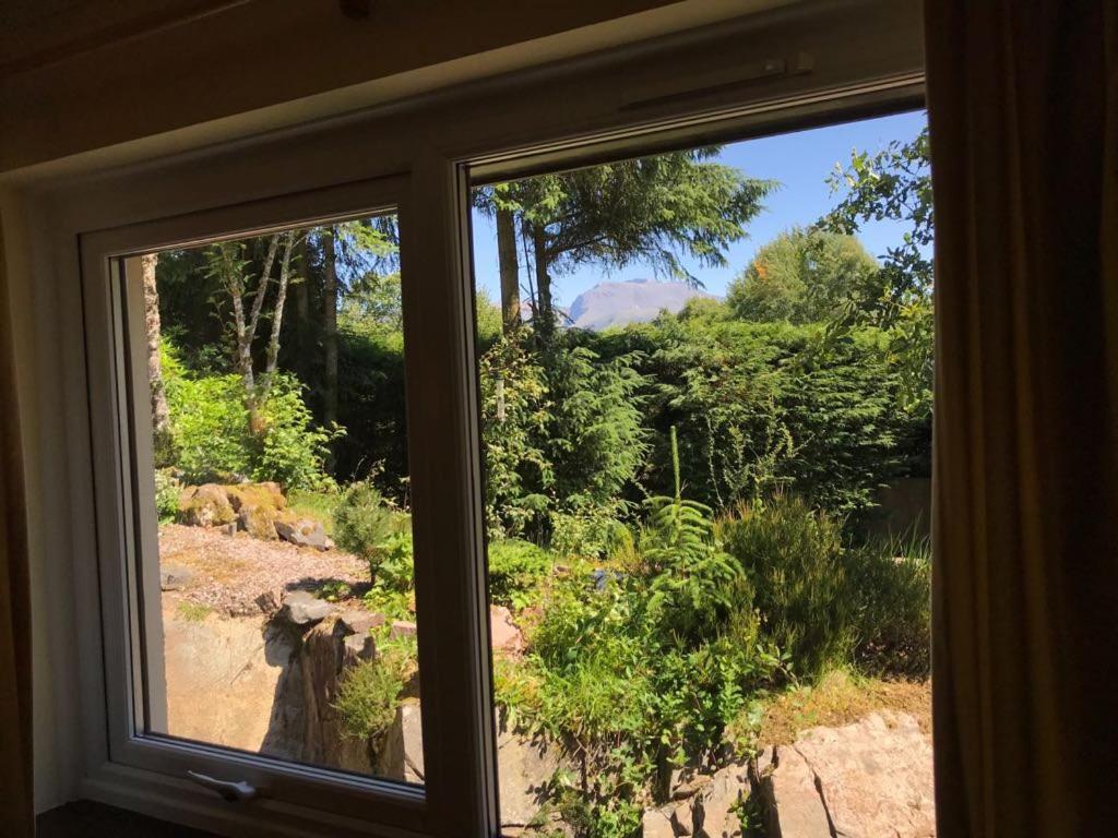 Tom Beag - Ben Nevis View Rooms Fort William Esterno foto