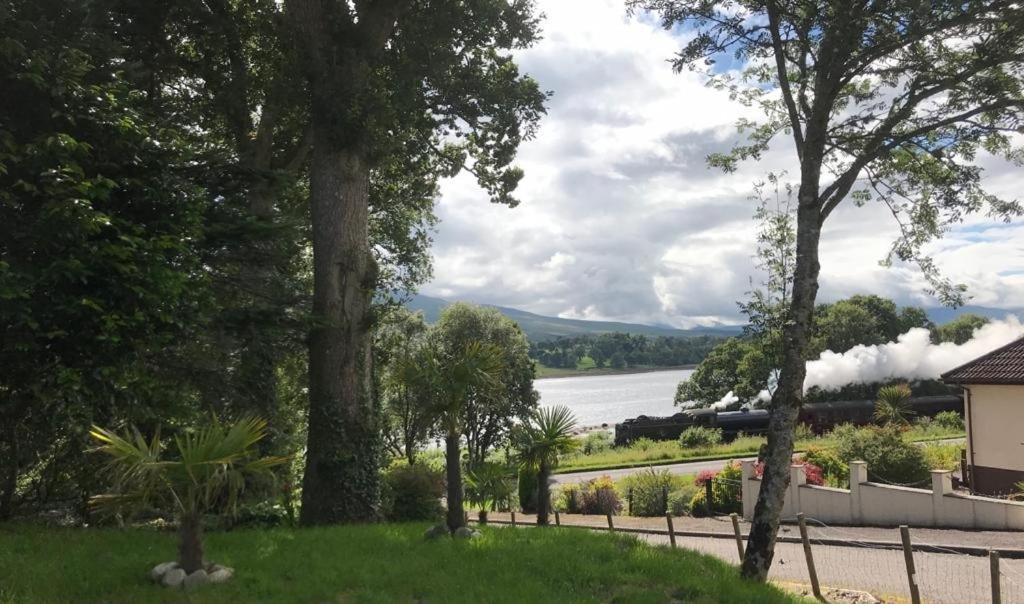 Tom Beag - Ben Nevis View Rooms Fort William Esterno foto