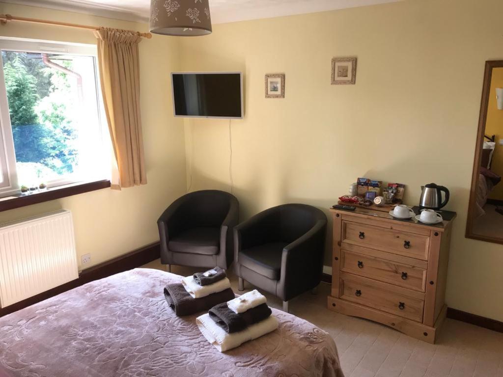 Tom Beag - Ben Nevis View Rooms Fort William Esterno foto