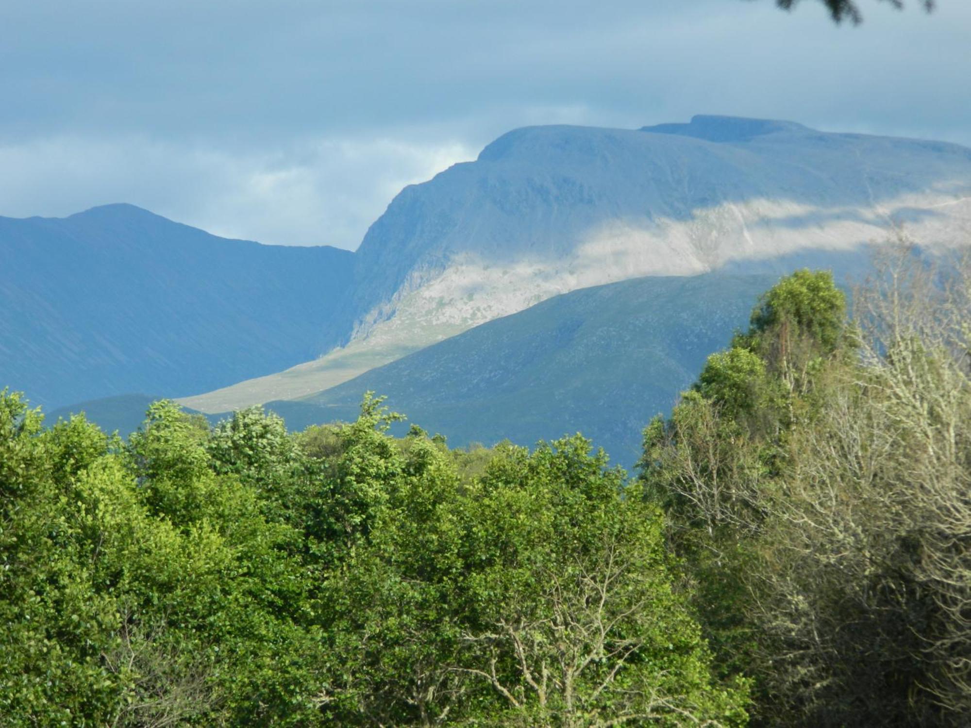 Tom Beag - Ben Nevis View Rooms Fort William Esterno foto